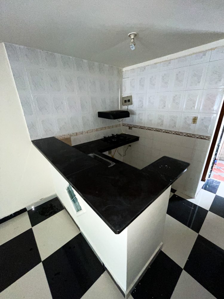 20240928_154156015_iOS