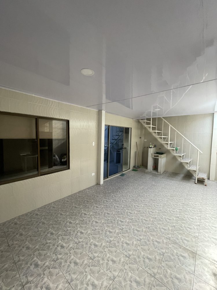 20241004_203142798_iOS