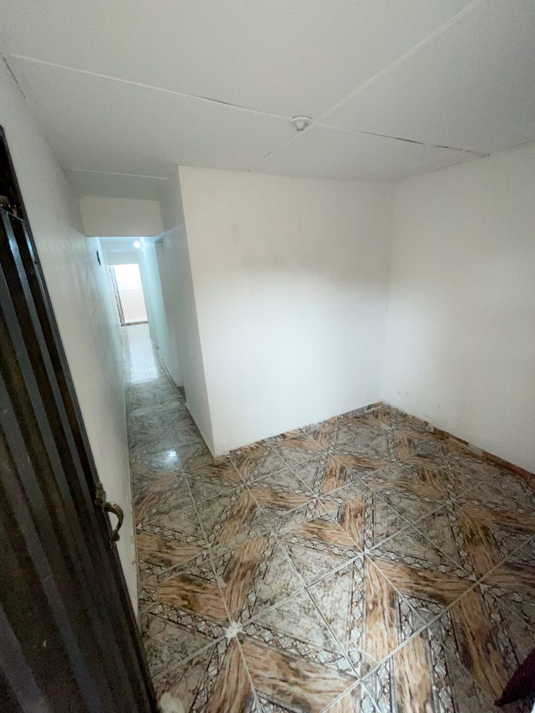 20240912_195301251_iOS